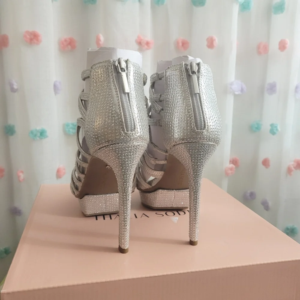 Thalia Sodi Silvia Strappy Platform Sandals (New In Box)